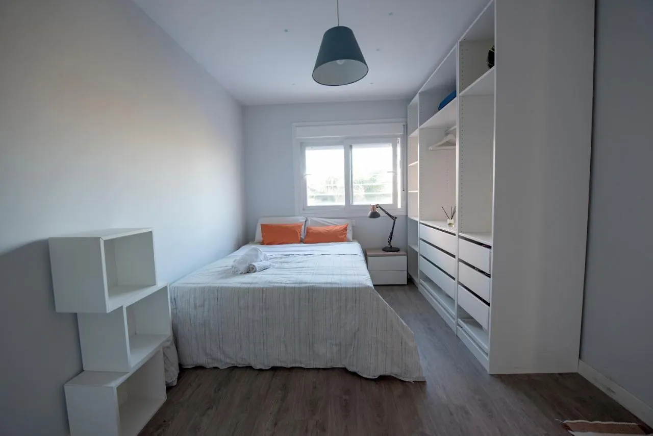 Homestay Habitaciones Privadas En Mi Acogedor Chalet - Private Rooms Madrid